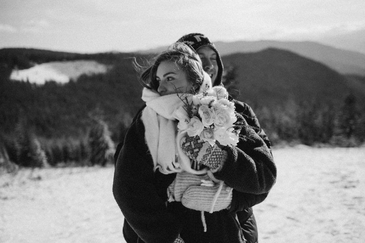 Love Horoscope Jan 12–18, 2026: What this week brings for romance and bonds