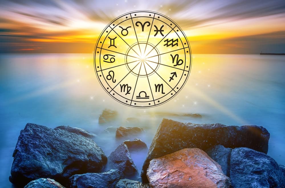 Vedic Astrology vs Western Astrology: 5 key differences explained
