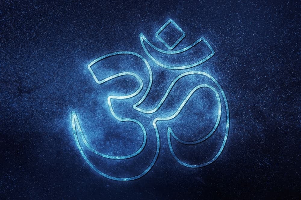 Sacred Symbols in Hinduism: What They Mean & Why They Still Matter Today