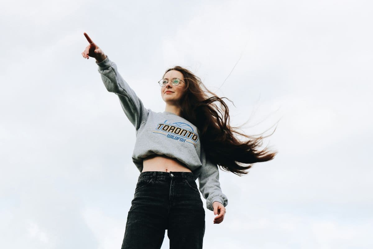 Why the sun is the ultimate symbol of confidence in today’s cutthroat world